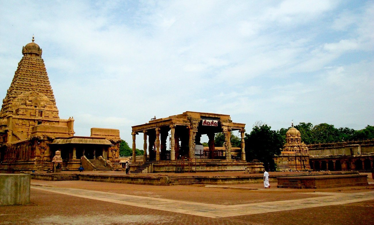 Thnajavur-Big-Temple-ramyas-hotel-trichy